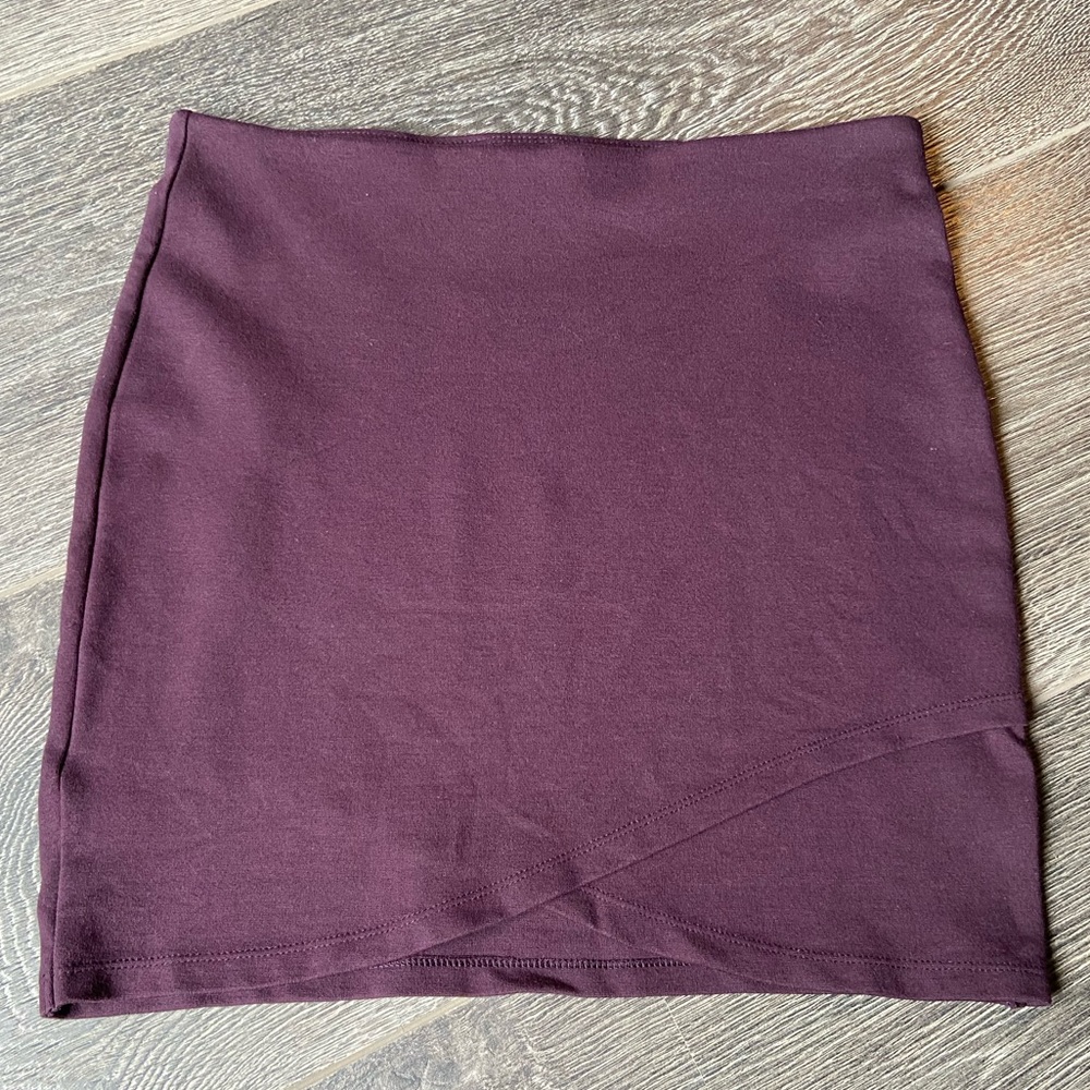 Aritzia Talula Primrose Skirt